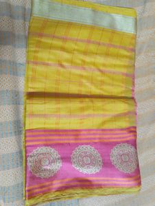 Yellow Saree For Haldi Occasion In Good Condition