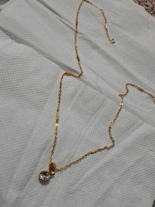 Gold Pendant Necklace