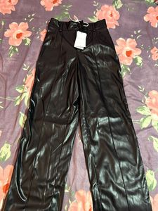 Zipper Faux Leather Pants Size XS