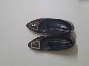 burgundy Korean pointed ballerinas
