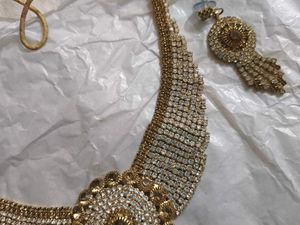 Beautiful Golden Necklace Set With Earrings