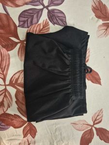 black short L size , new but i lose its tag,