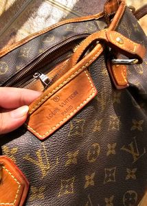 Reduced! Louis Vuitton Big Size Shoulder Bag