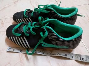 Sport Shoes Size 5