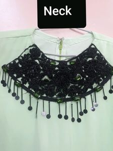 Free Size Kurti + Stole
