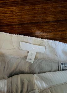 H&amp;M cotrise off white mini skirt women’s