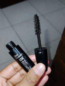 Blue Heaven Volumising Mascara