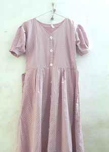 Baby Pink Gown With Beautiful Puff Sleeves . U Can adjust Waist Size Using A Tie Attached Along With It