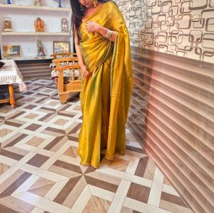 Jimmy Choo Fabric Saree With Unstitch Blouse