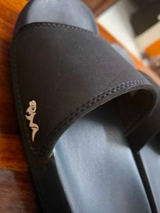 Neeman&#39;s Black Eco Slides Size 41