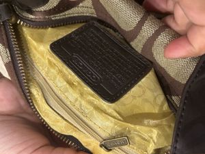 coach  authentic handbag