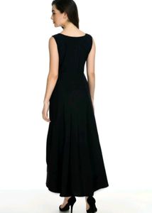 Sleeveless Black Dress