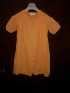 Yellow Eyelet Button-Down Top🌻🎧