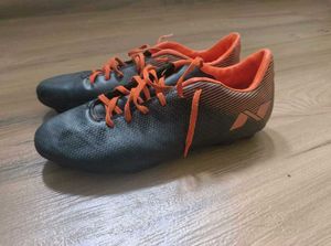 BOOTS • NIVIA