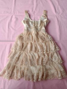 Elegant Tiered Lace Christmas Dress