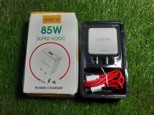 Realme 85W SuperVOOC Charger