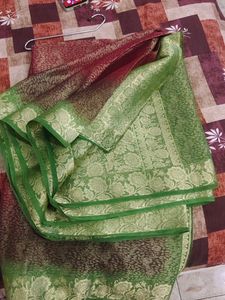 New Look Silk Saree With Blouse