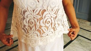 Beutiful Sliveless Lace Top