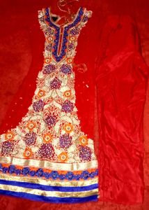 Pakistani Kruti Pant Set