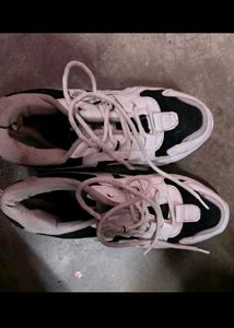 WOMEN SHOE