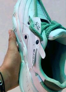 White Fashion Sneakers