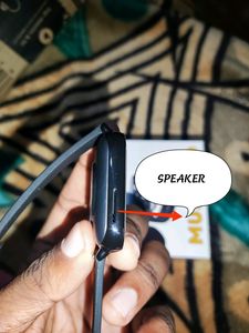 📌Premium Smartwatch Having Top Features Read Des.