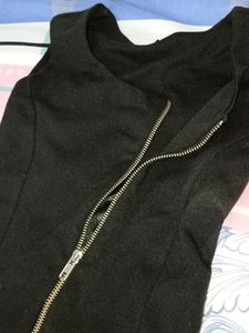 ZIPPER BLACK BODYCON DRESS