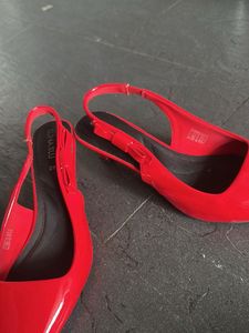 Luna Blu Red Pointed Toe Heels
