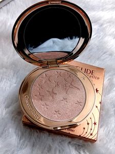 Charlotte Tilbury Highlighter