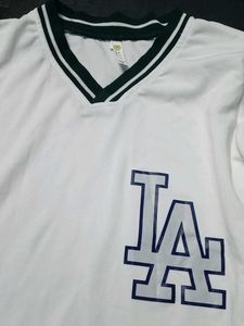 V-Neck embroidered long sleeve top