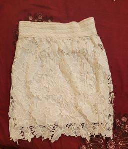 Chic White Stretchable Mini Skirt