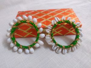 Shell Bangle Combo Set Of 5 Pair
