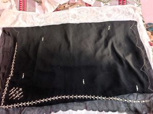 Black Saree With Padded Stitched Blouse (wom