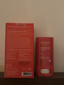 Dot&amp;Key Strawberry Sunscreen Combo.