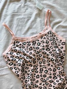 SOLD 🚫.                       Y2k leopard camisol
