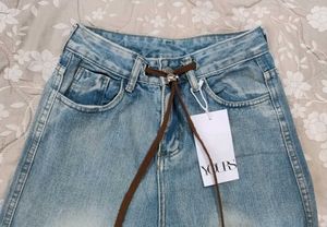 Wide Leg Light Wash Jeans