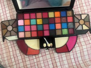 Makeup Palette