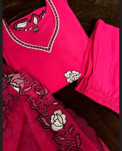 fuschia pink embroidered Kurta Set