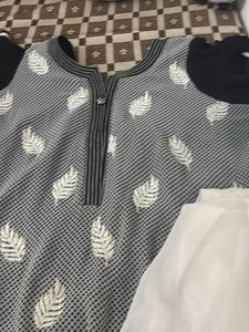 Elegant Women&#39;s Kurta Set