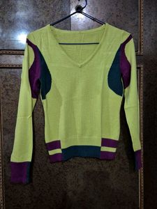 Colorblock V-Neck Knit Top