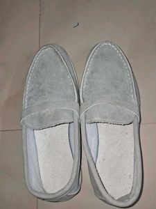 GENTS OR LADY SHOE FROM DUBAI