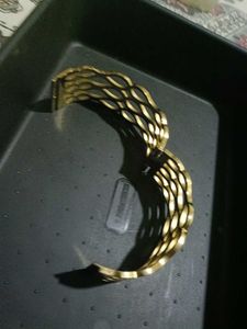 Gold Tone Bangle Bracelet