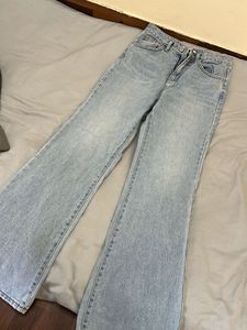 Light Wash boot cut Jeans