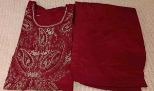 Price Drop Beautiful 3 Pc Suit With Dupatta