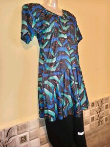 Abstract Print Tunic Top