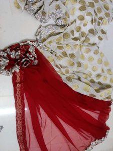 White &amp; Gold Saree with Floral Details