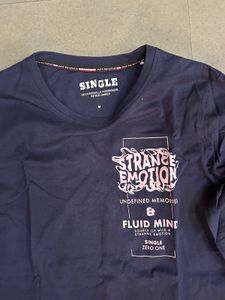 SINGLE BRAND NEW FULL SLEEVE T-SHIRT SIZE M