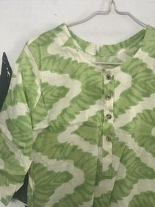 Green &amp; White Printed Kurta
