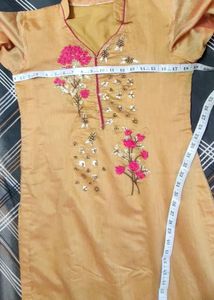 Salwar suit