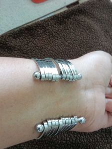 Silver Tone Bangle Bracelet
